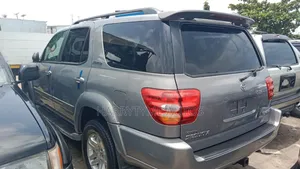 Toyota Sequoia Limited 4dr SUV 4WD (4.7L 8cyl 4A) 2003 Gray