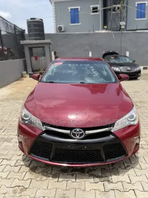 Toyota Camry 2016