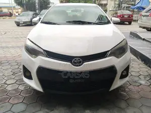 Toyota Corolla 2016 White