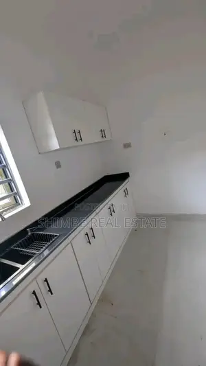2bdrm Duplex in Shelter Afrique, Uyo for rent