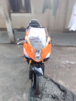 Hyosung GT250R 2008 Orange