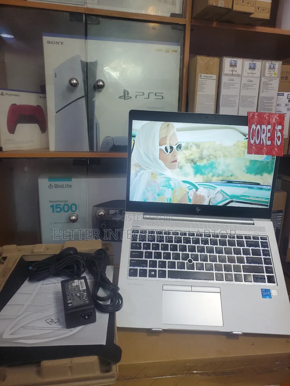 New Laptop HP EliteBook 735 8GB Intel Core 5 SSD 1T