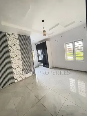 4bdrm Apartment in Secured Estate, Sangotedo for rent