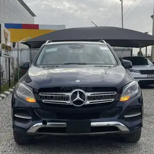 Mercedes-Benz GLE-Class GLE 350d 4MATIC 2016 Blue