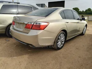 Honda Accord 2013 Gold