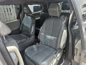 Toyota Sienna XLE 7 Passenger 2012 Silver