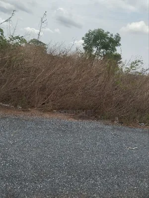5 Acres of Commercial Land Available, Along Iseyin-Ogbomoso Express Wa
