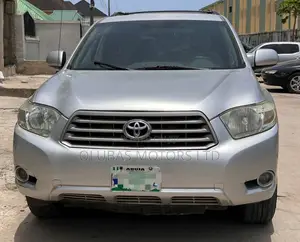 Toyota Highlander 2010 Silver