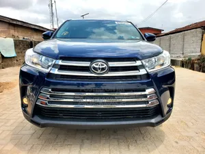 Toyota Highlander 2015 Blue