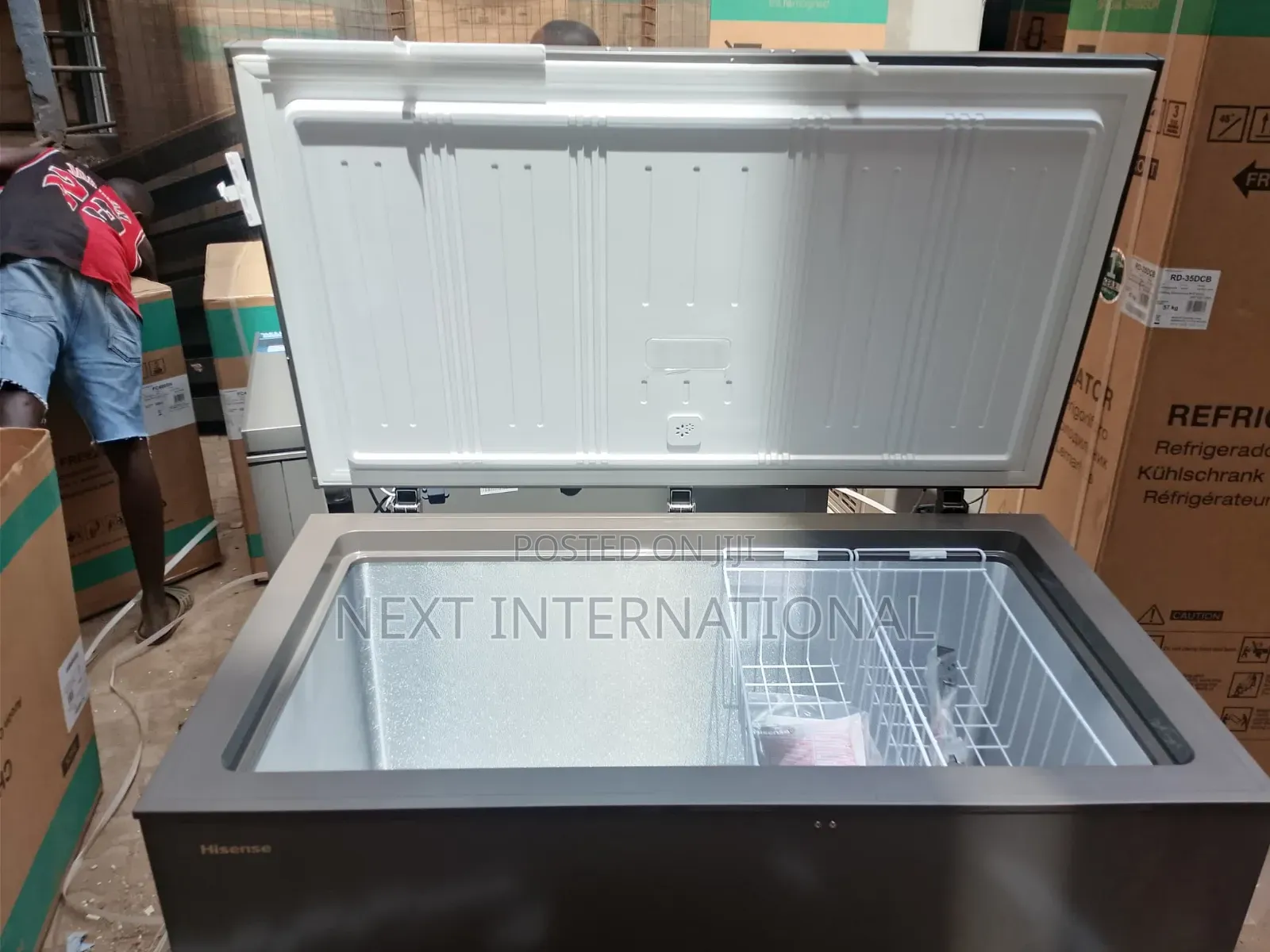 Hisense Chest Freezer 375l
