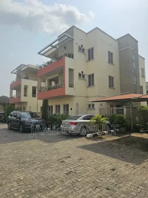 6bdrm Duplex in Ikeja for sale