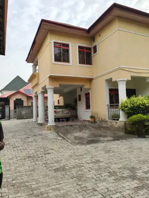 4bdrm Bungalow in Gwarinpa for sale