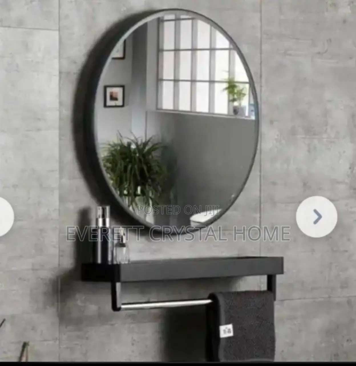 Round Dressing Mirror