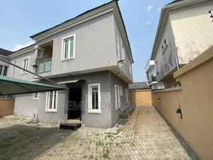 4bdrm Duplex in Thomas Estate for sale