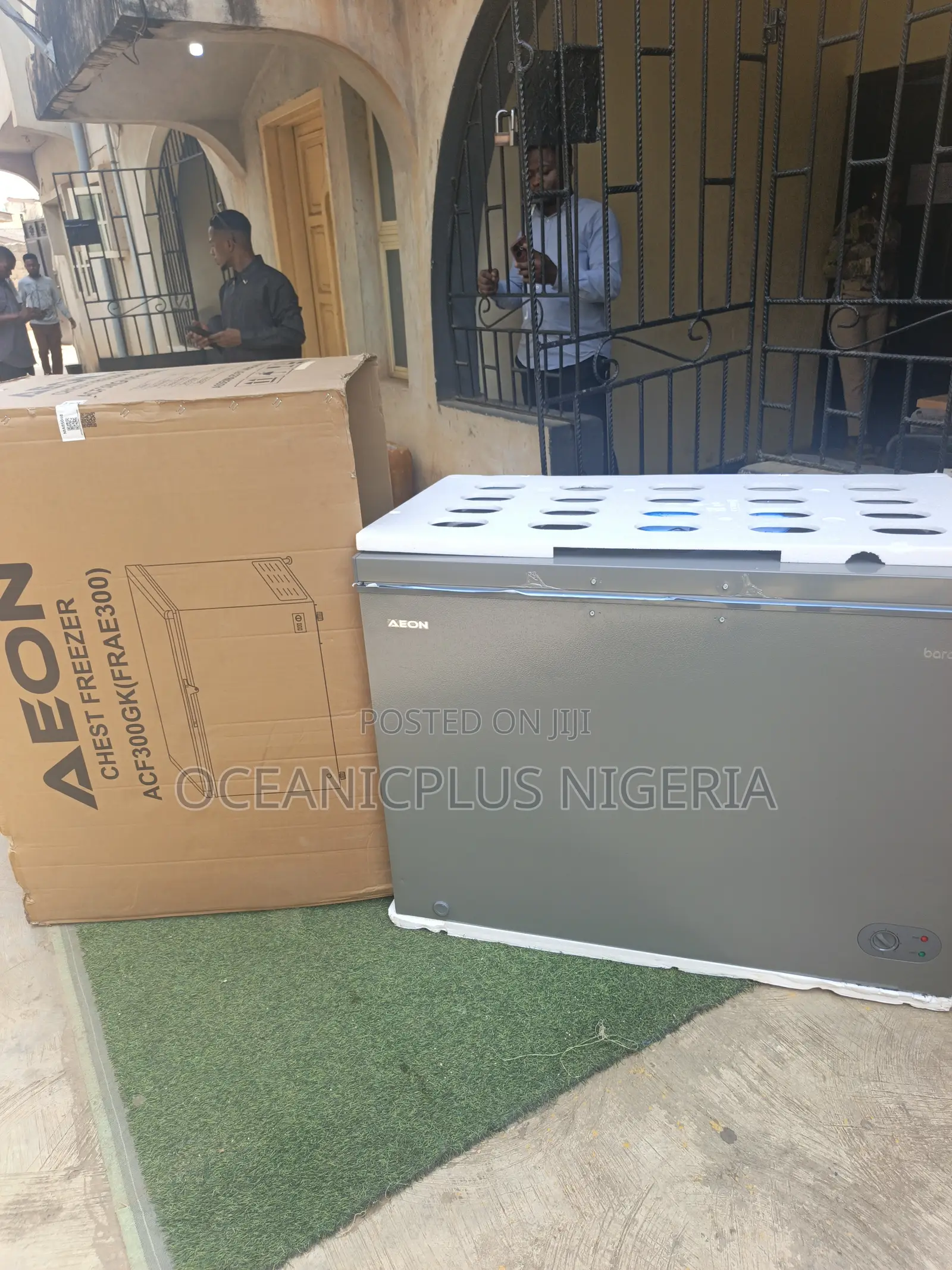 Aeon Chest Freezer Acf300gk 300l Model