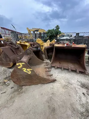 Excavator Buckets for Sale. Foreign Used