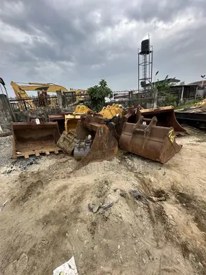 Excavator Buckets for Sale. Foreign Used