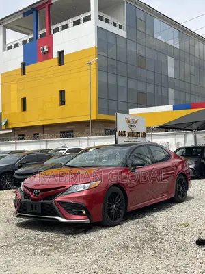Toyota Camry XSE 2022 Red