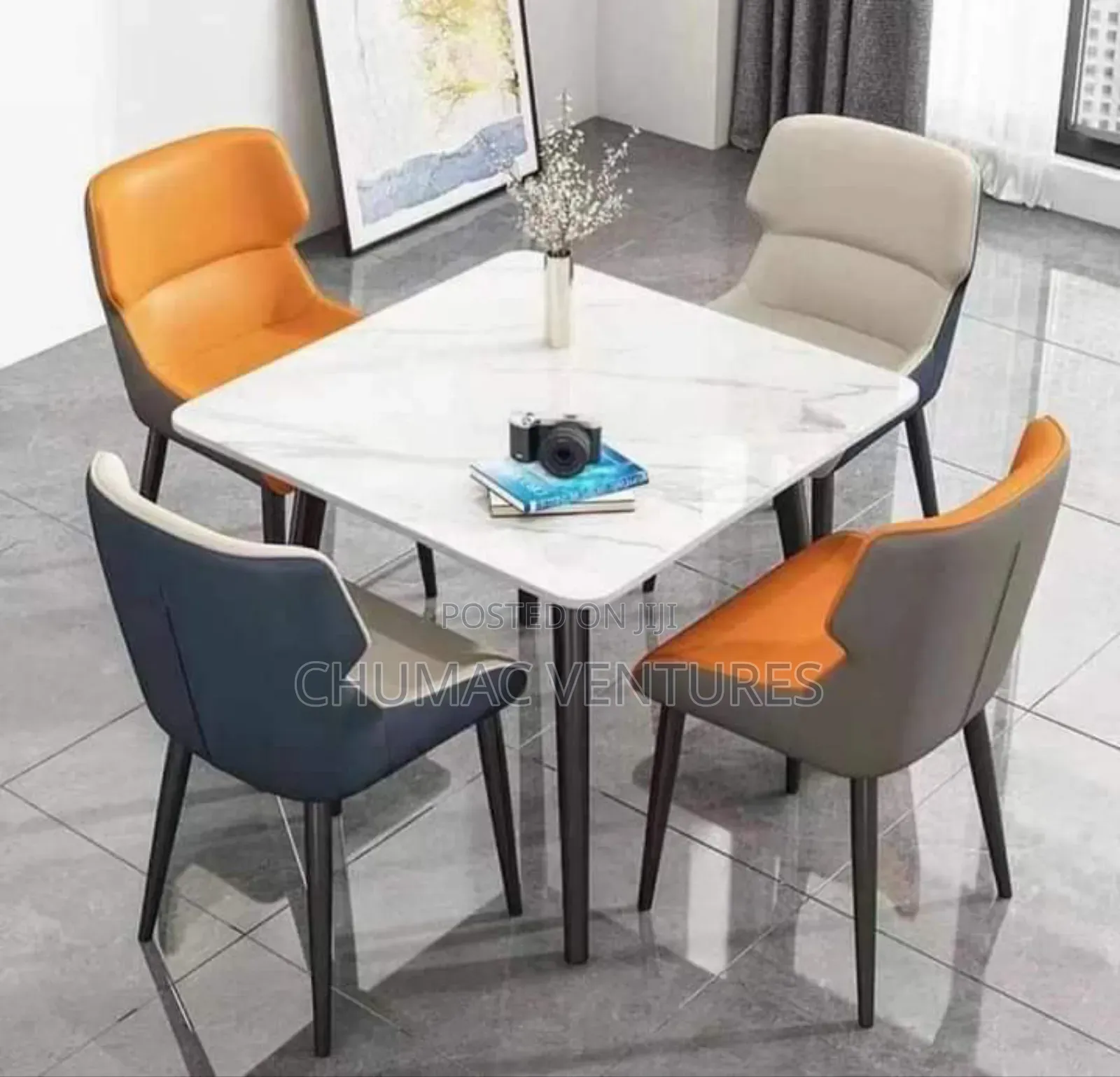 Dinning Table Set.