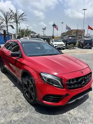 Mercedes-Benz GLA 250 2018 Red
