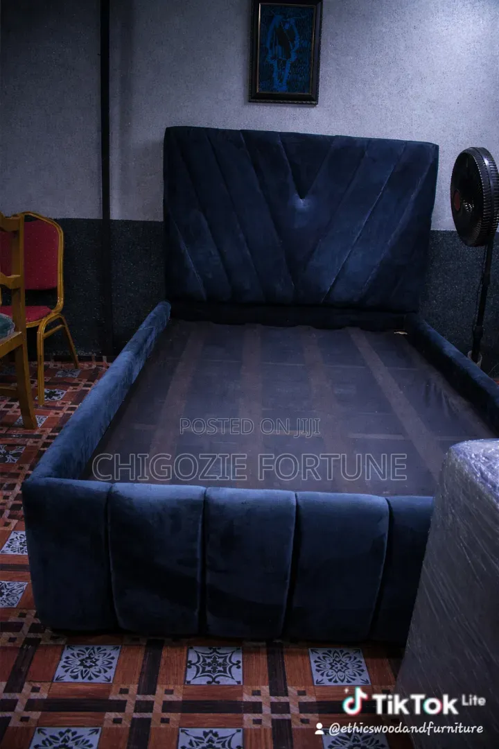 4by 6 Fully Padded Bedframe With Solid Materials