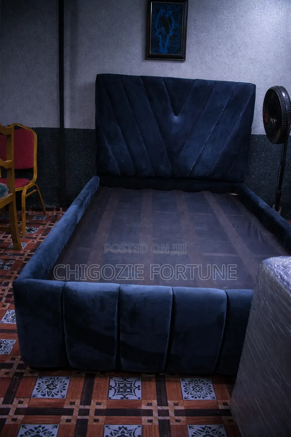 4by 6 Fully Padded Bedframe With Solid Materials