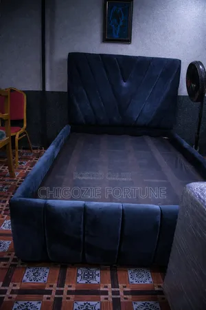4by 6 Fully Padded Bedframe With Solid Materials