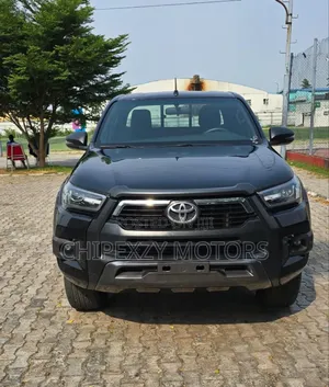 Toyota Hilux Revo Double Cab Petrol 2.7 AWD 2021 Black