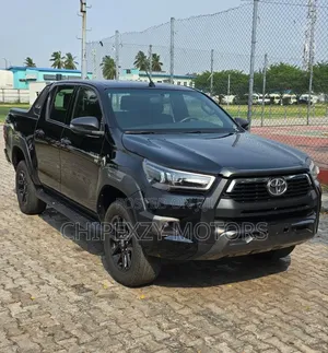 Toyota Hilux Revo Double Cab Petrol 2.7 AWD 2021 Black