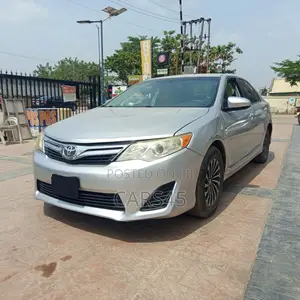 Toyota Camry 2012 Silver