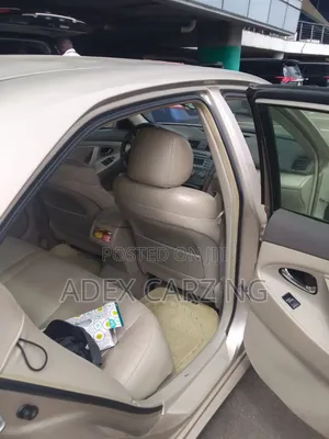 Toyota Camry 2008 Gold