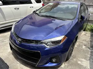 Toyota Corolla S 4dr Sedan (1.8L 4cyl CVT) 2016 Blue