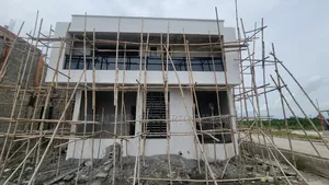 5bdrm Duplex in Ebenezer Smart City, Warri for Sale