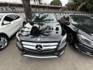 Mercedes-Benz GLA 250 2015 Black