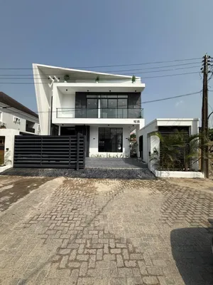 5bdrm Duplex in Sangotedo for sale
