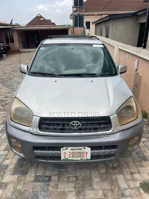 Toyota RAV4 Base FWD 2001 Silver