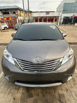 Toyota Sienna 2017 Gray