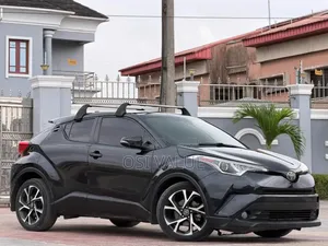 Toyota C-HR XLE Prermium FWD (2.0L 4cyl 2AM) 2018 Black