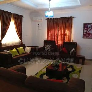 Comfortable Short-Stay Apartment/Home Away From Home