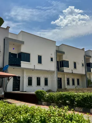 3bdrm Duplex in Dakwo District for sale