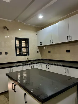3bdrm Duplex in Dakwo District for sale