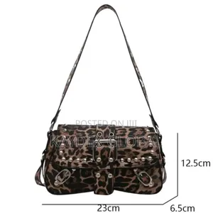 Trendy Leopard Designed Handbag