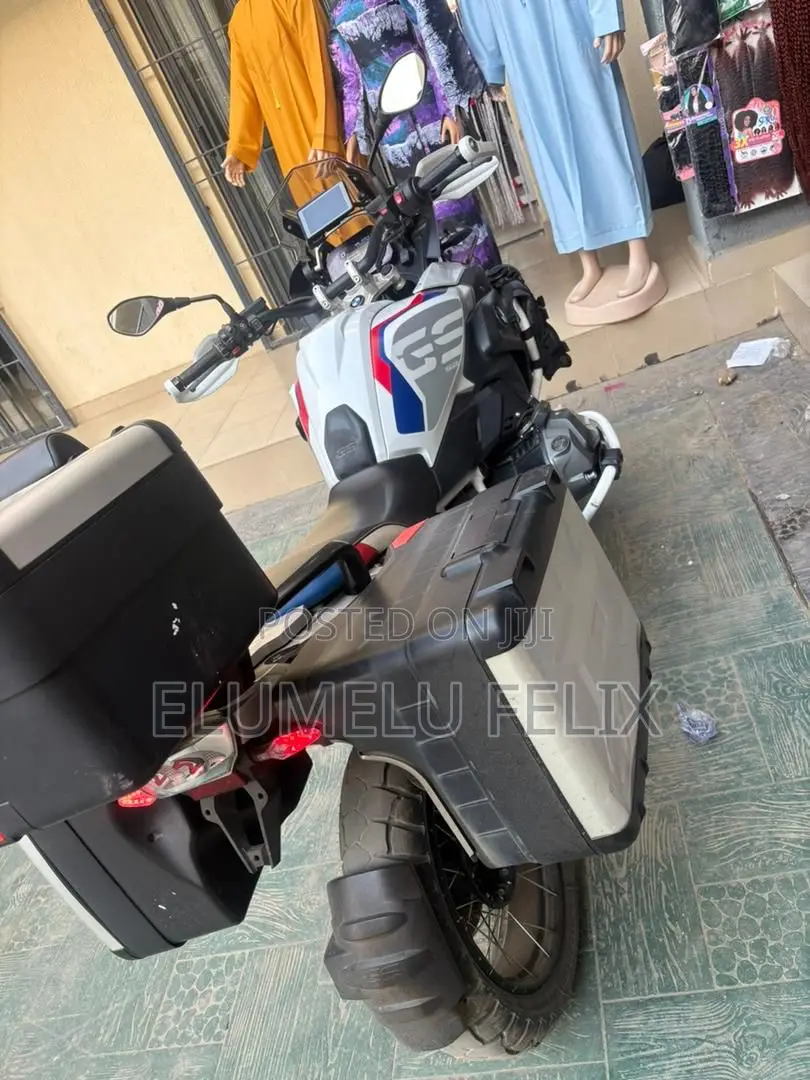 BMW R1250GS 2024 White