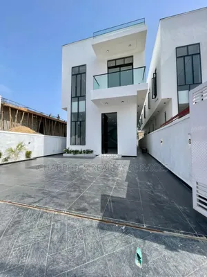 5bdrm Duplex in Ikota for sale