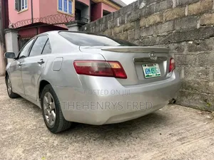 Toyota Camry LE 4dr Sedan (2.4L 4cyl 5A) 2008 Gray