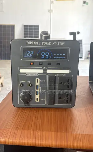 Fairly Used Observer 1200w Solar Power Station Laptop Powerbank.