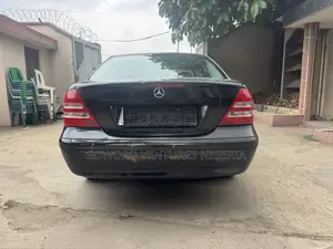 Mercedes-Benz C180 2003 Black