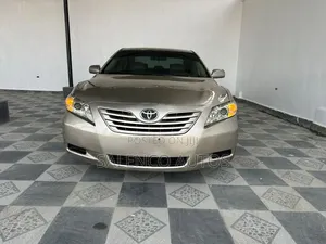 Toyota Camry LE 4dr Sedan (2.4L 4cyl 5A) 2008 Gold
