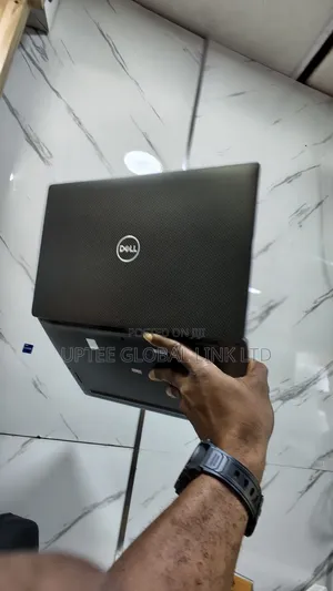 Laptop Dell Latitude 7420 32GB Intel Core i7 SSD 512GB