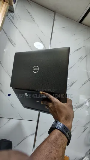 Laptop Dell Latitude 7420 32GB Intel Core i7 SSD 512GB